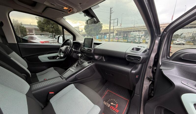 CİTROEN BERLİNGO 1.5BLUHDİ 130HP! LİK HATASIZ CAM TAVANLI! dolu