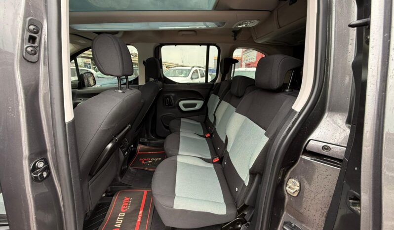CİTROEN BERLİNGO 1.5BLUHDİ 130HP! LİK HATASIZ CAM TAVANLI! dolu