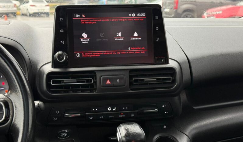 CİTROEN BERLİNGO 1.5BLUHDİ 130HP! LİK HATASIZ CAM TAVANLI! dolu