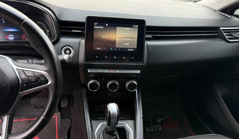 RENAULT CLİO 1.0 TCE İCON HATASIZ! BOYASIZ! TRAMERSİZ! dolu