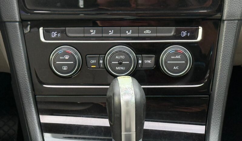 2015 VOLKSWAGEN GOLF 1.4TSİ HİGHLİNE CAM TVN! DIŞ SİYAH İÇ BEJ! dolu