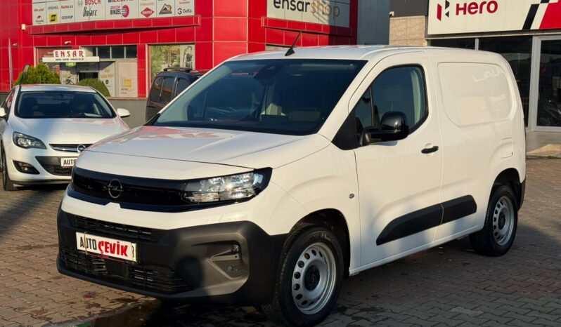2025 OPEL COMBO CARGO 1.5D EDİTİON %20 FATURALI YSB’LI 27BİN KM! dolu