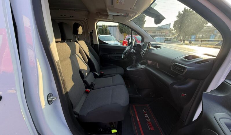 2025 OPEL COMBO CARGO 1.5D EDİTİON %20 FATURALI YSB’LI 27BİN KM! dolu