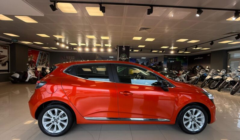 RENAULT CLİO HATASIZ! BOYASIZ! YSB’LI %20 FATURALI ÇELİK JANT! dolu