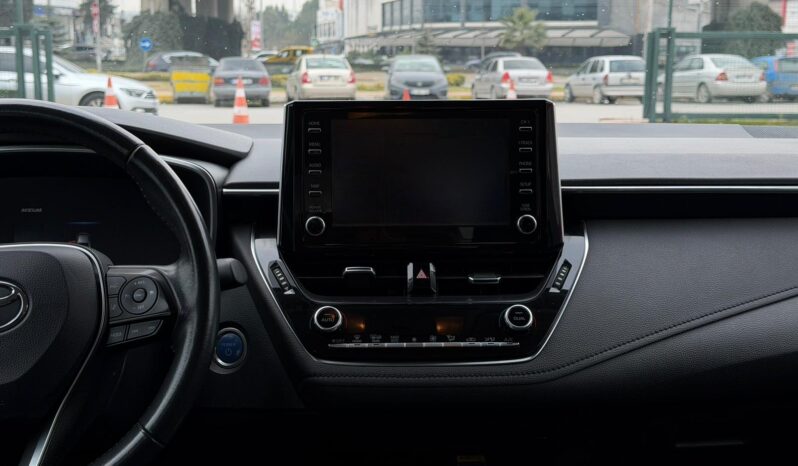 2022 TOYOTA COROLLA 1.8HYBRİD DREAM YSB’LI! dolu