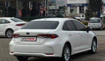 2022 TOYOTA COROLLA 1.8HYBRİD DREAM YSB’LI! dolu