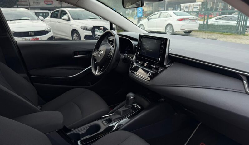 2022 TOYOTA COROLLA 1.8HYBRİD DREAM YSB’LI! dolu